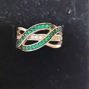 Simulated Emerald Criss Cross Friendship Ring .925 Sterling Silver Band Green CZ